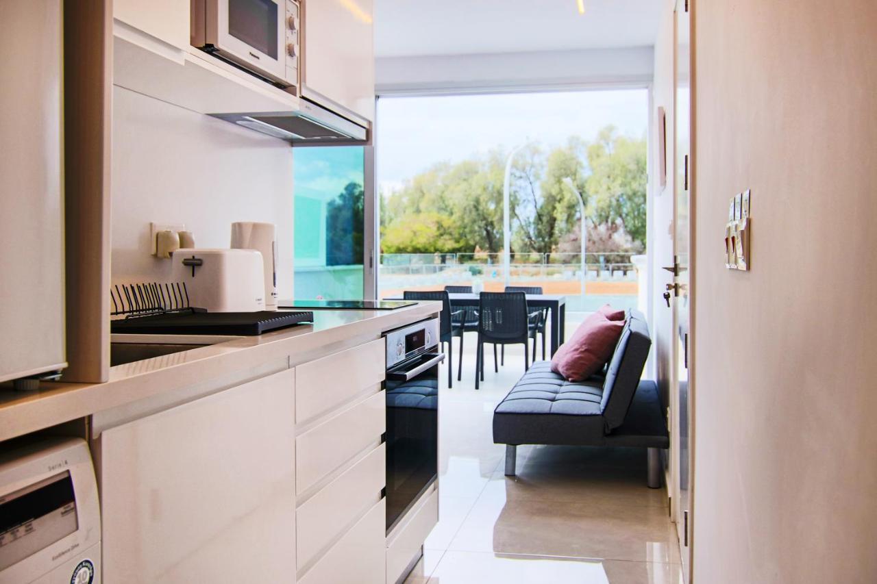 Phaedrus Living - Seaside Luxury Flat Harbour 109 Lejlighed Paphos Eksteriør billede