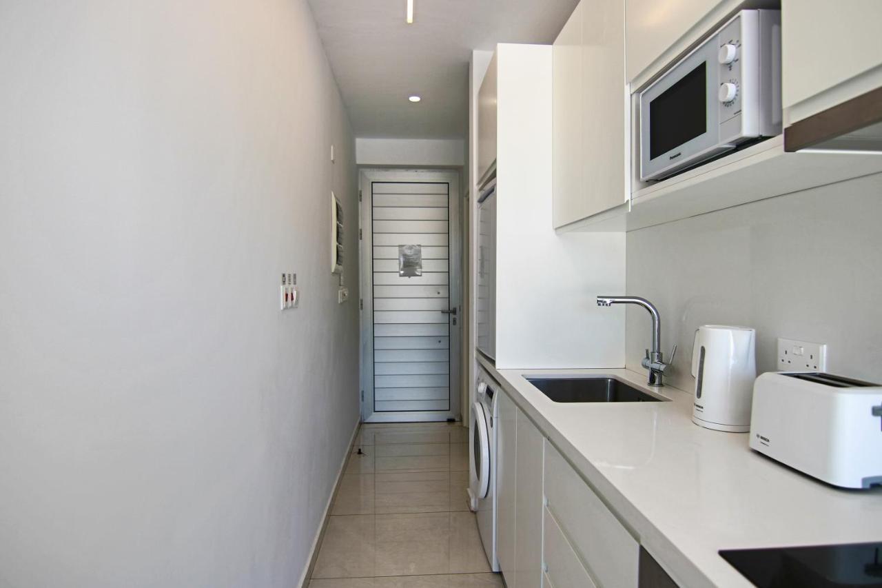 Phaedrus Living - Seaside Luxury Flat Harbour 109 Lejlighed Paphos Eksteriør billede
