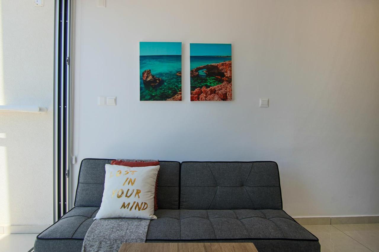 Phaedrus Living - Seaside Luxury Flat Harbour 109 Lejlighed Paphos Eksteriør billede